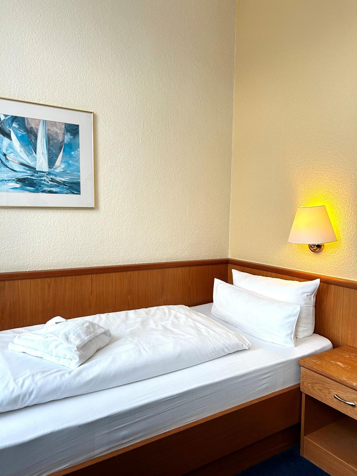 Sure Hotel By Best Western Wilhelmshaven City Вилхелмсхафен Екстериор снимка