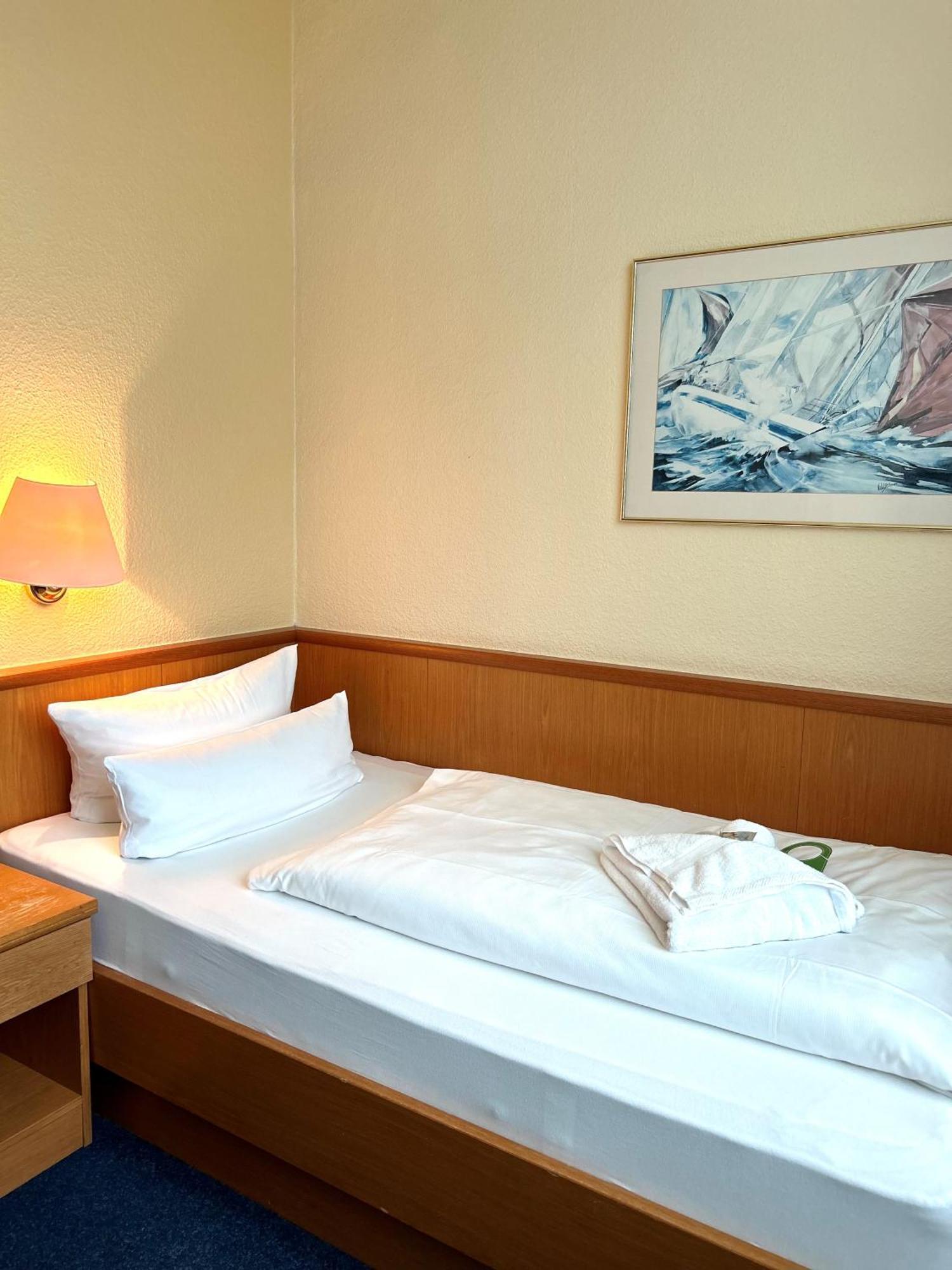 Sure Hotel By Best Western Wilhelmshaven City Вилхелмсхафен Екстериор снимка