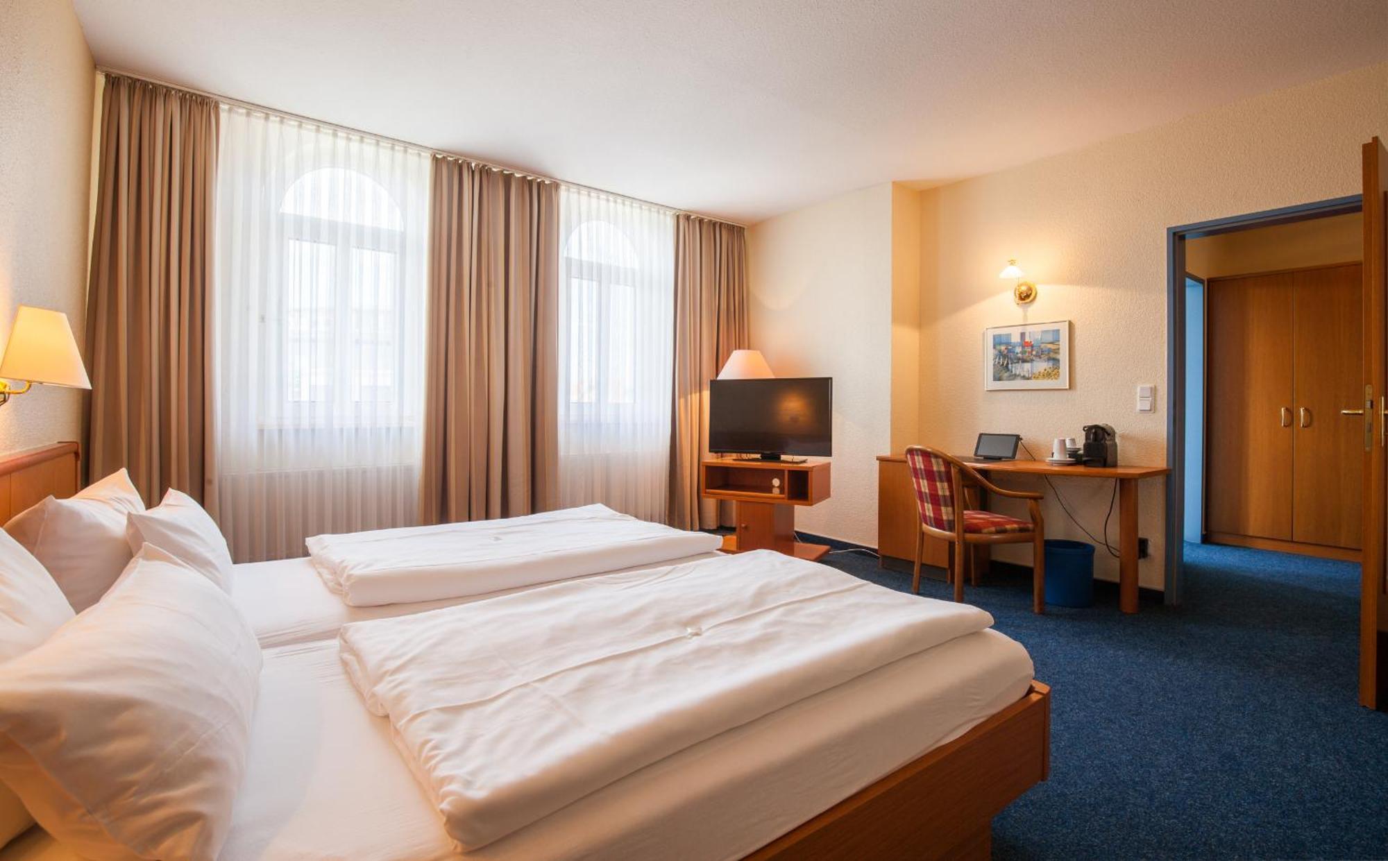 Sure Hotel By Best Western Wilhelmshaven City Вилхелмсхафен Екстериор снимка